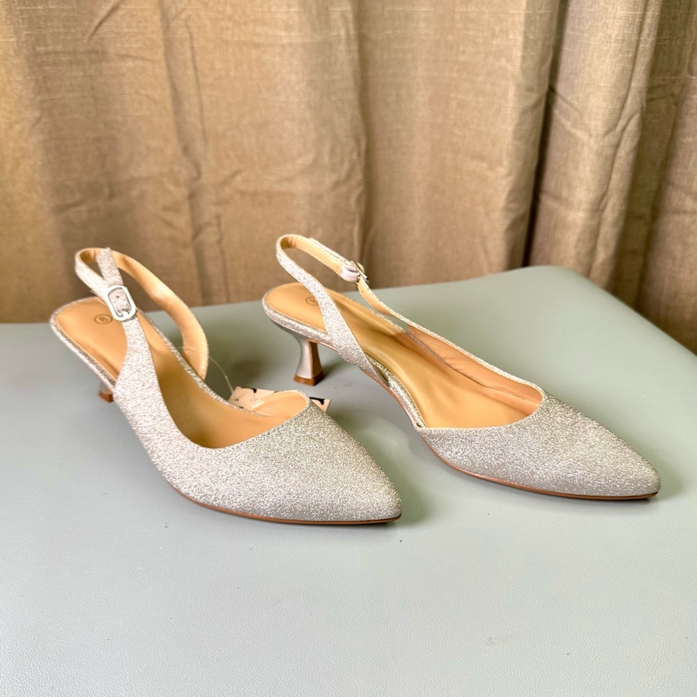 Silver heels - Picture 2 of 6